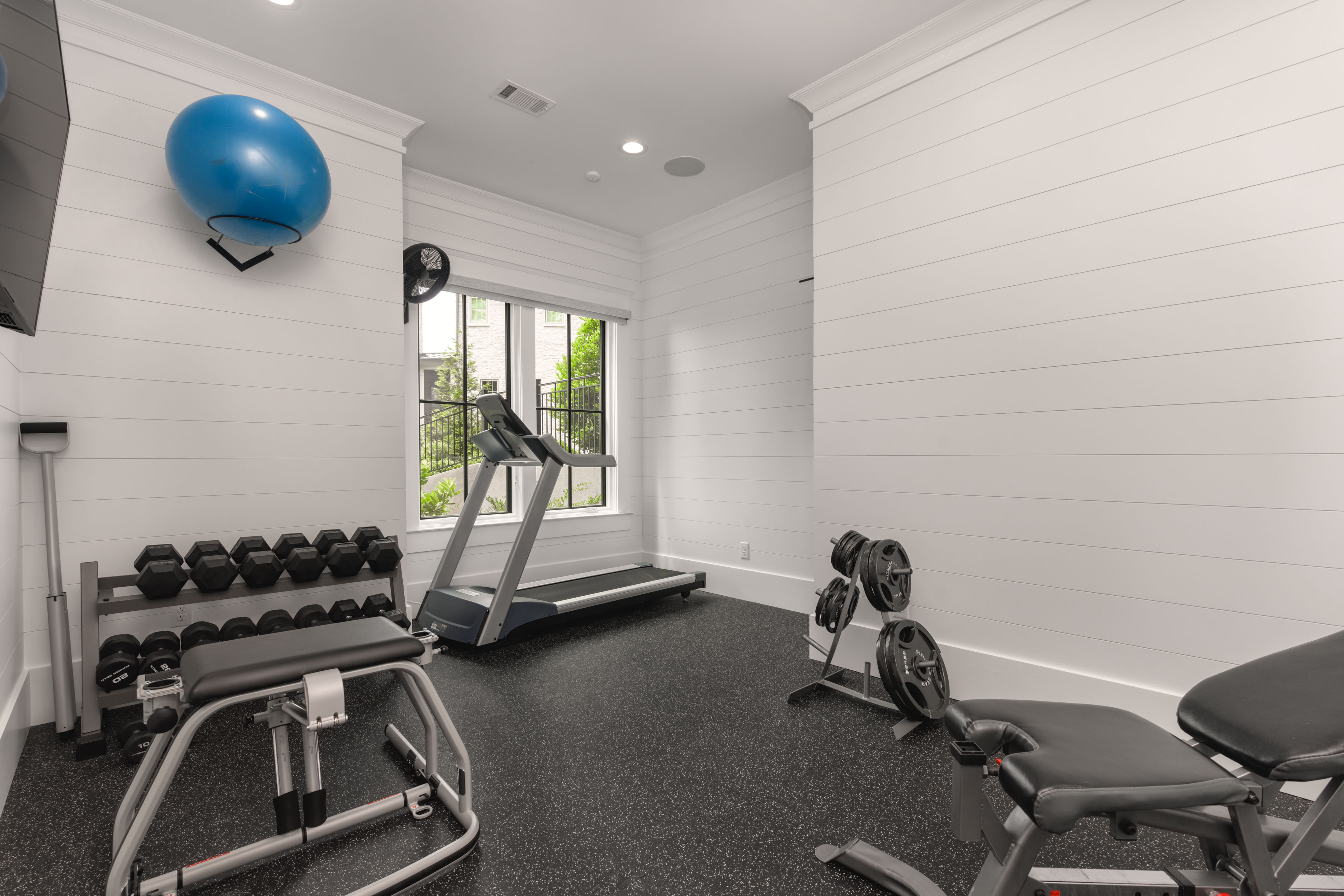 1051 South Shoals Drive image 33